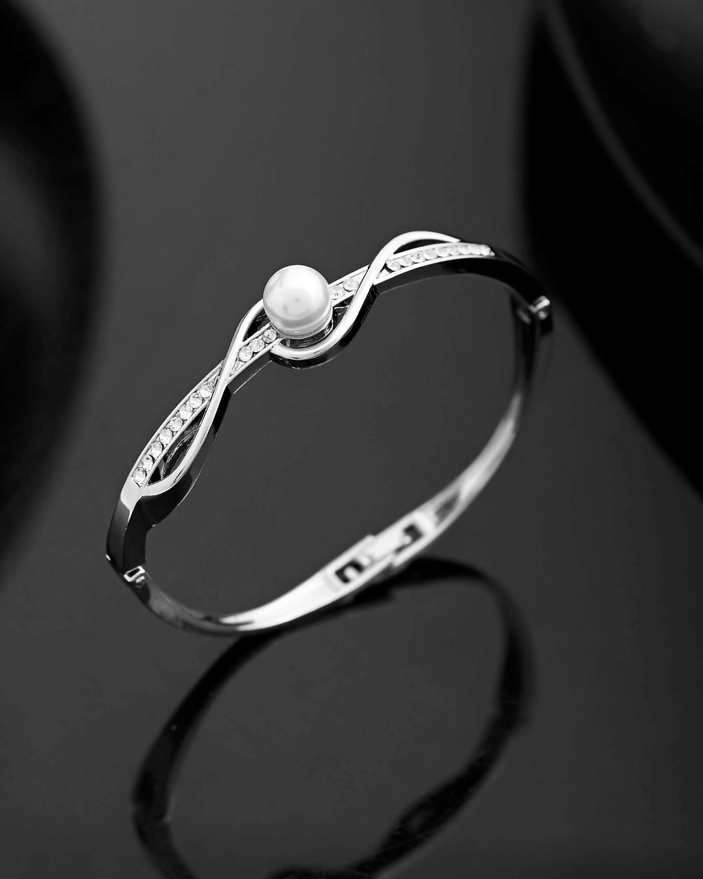 VOJ Silver Plated Pearl & Crystal Studed Bracelet