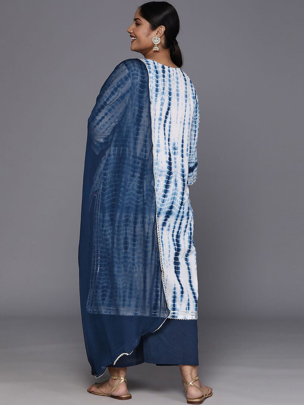 Sztori Women Leheriya Printed Pure Cotton Straight Kurta & Palazzos With Dupatta
