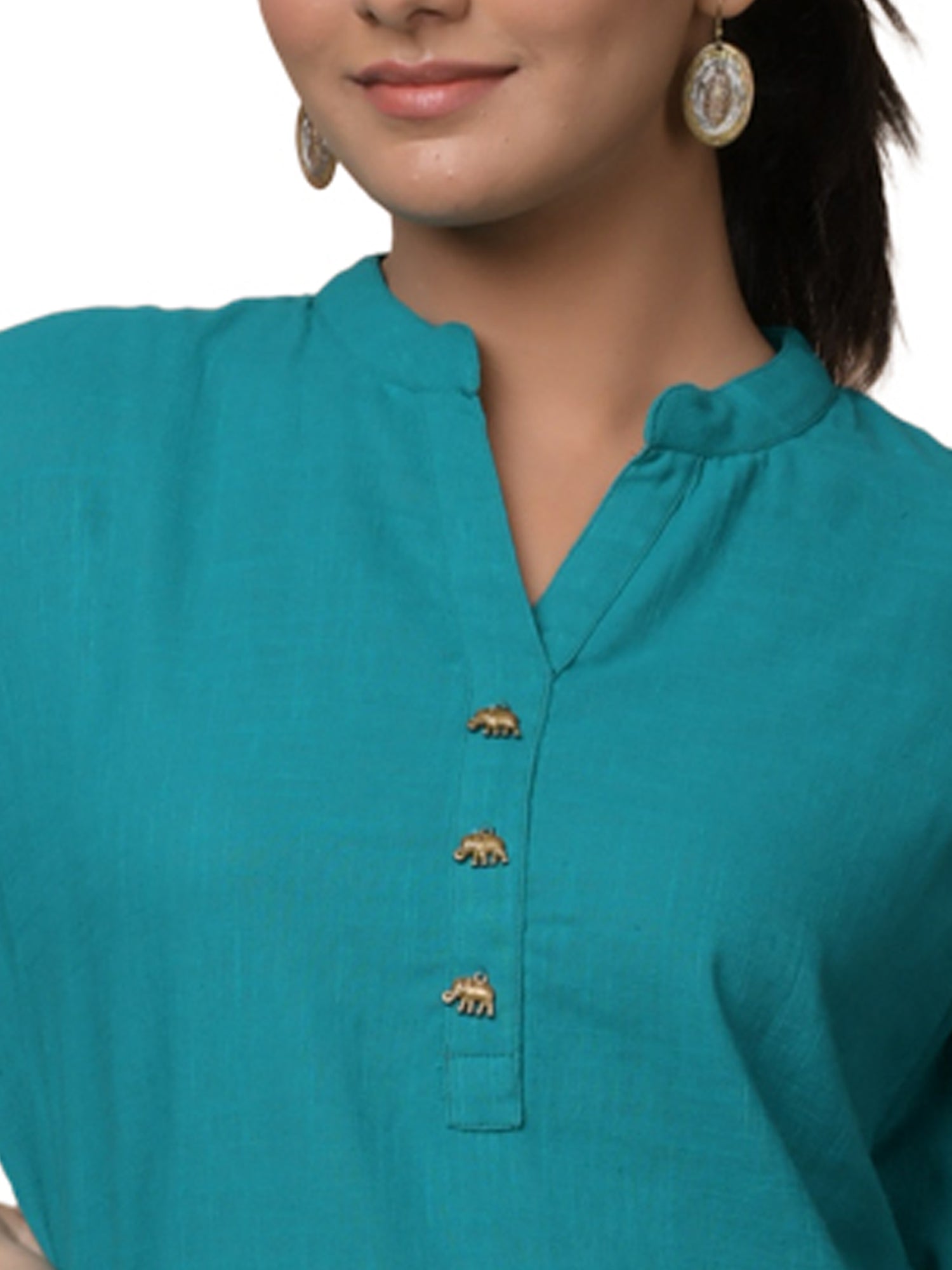 Kaajh Women's Green Solid Metal Embellishment Kurta