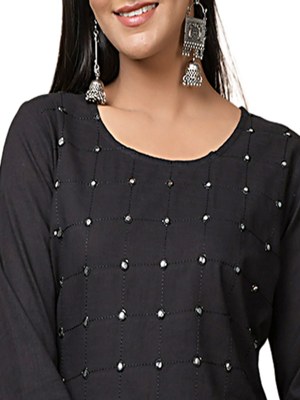 Kaajh Women's Black Solid Mirror Embellishment Kurta