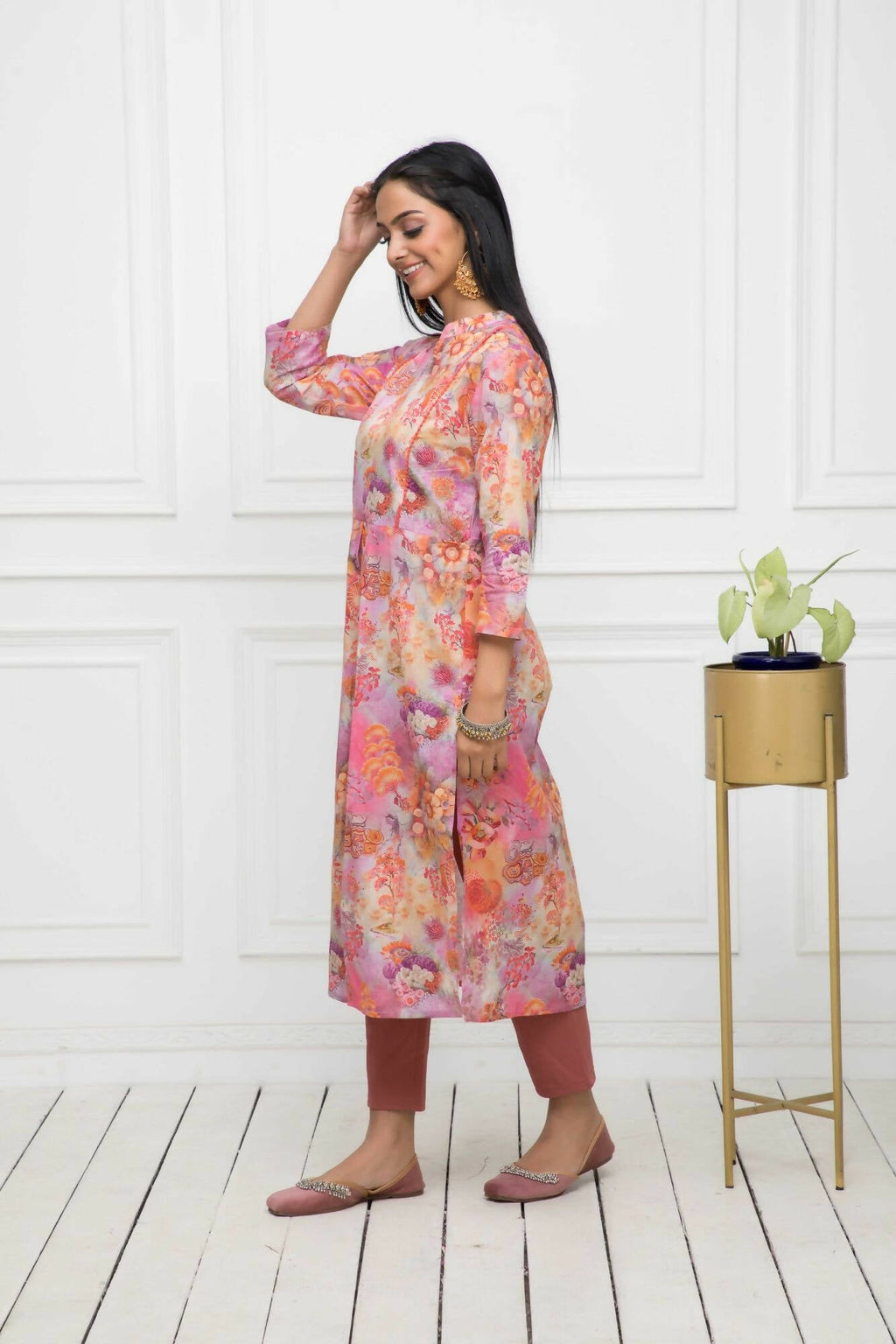 Myshka Multi Floral Women Cotton A-Line Round Neck Kurtas