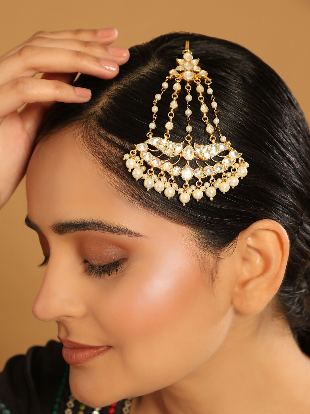 Nuyug 22K Gold-Plated Kundan & Pearl Studded Jhumar Paasa Head Jewellery