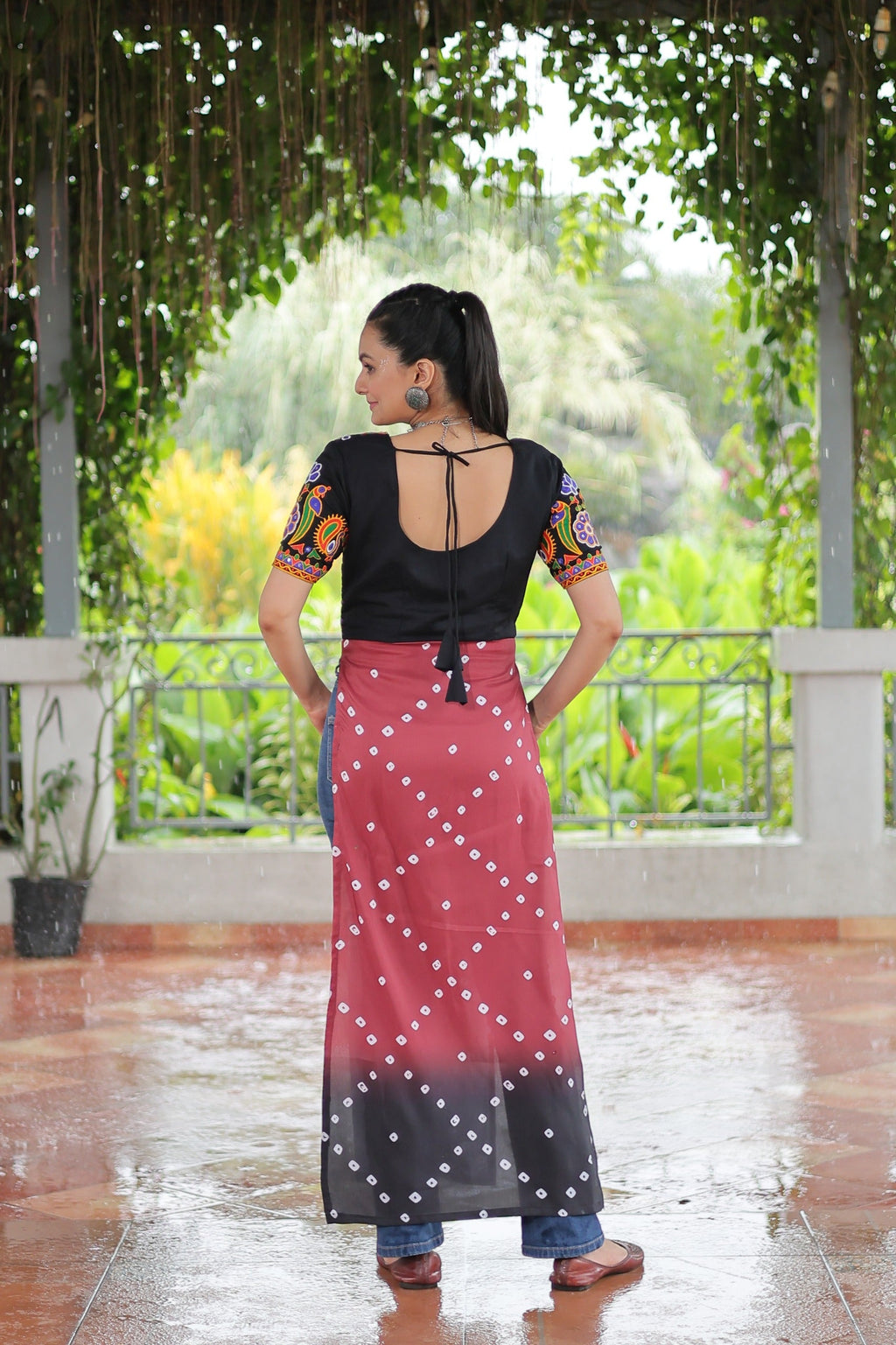 Prazu Fashion Pink Rayon Printed With Kutchi Gamthi Work Navaratri Kurti