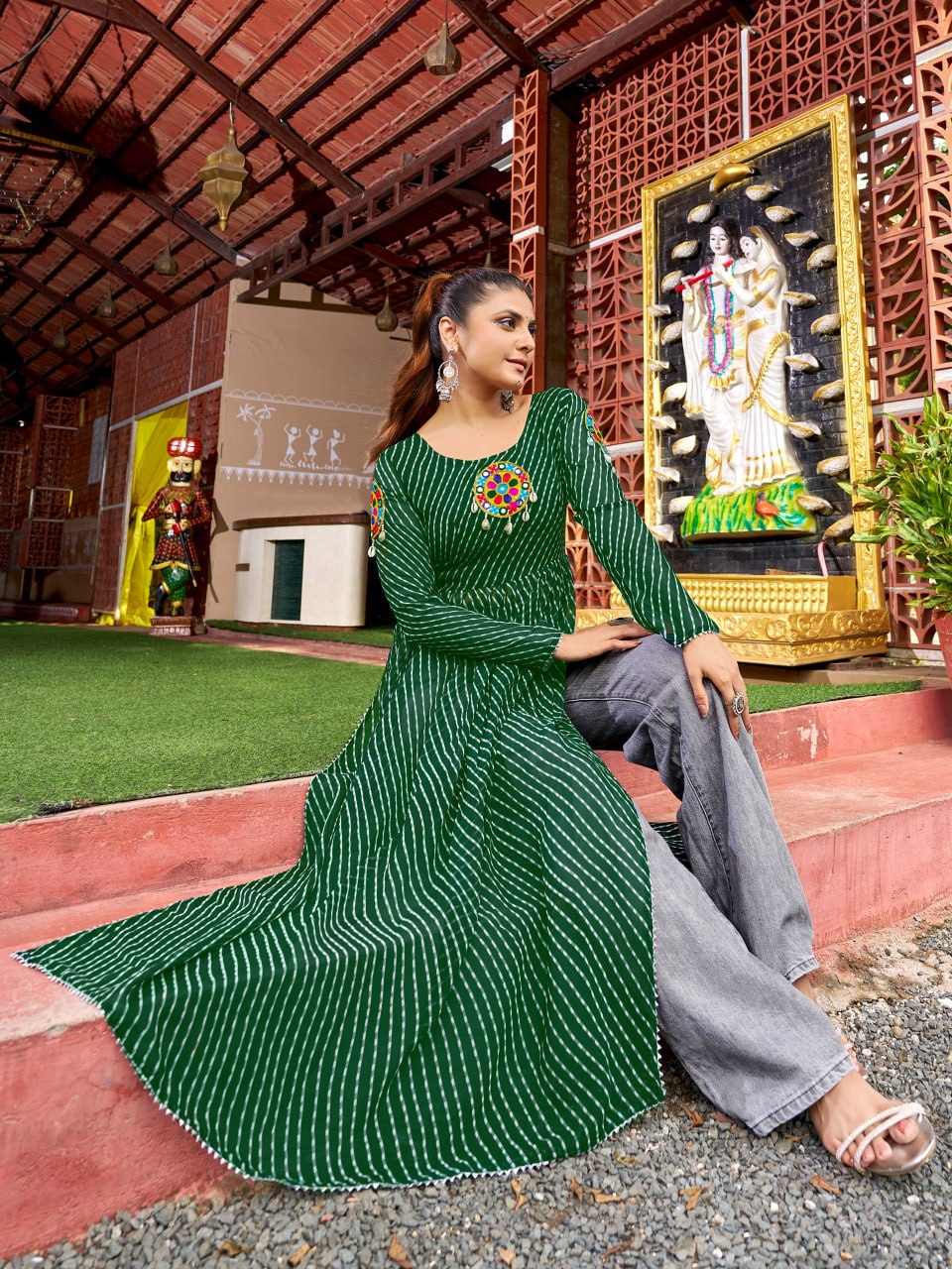 Prazu Fashion Green Georgette Bandhani Print Work With Kutchi Patch-Work Navaratri Kurti