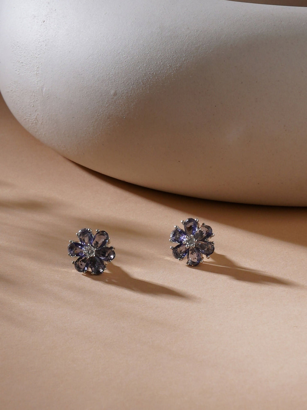 stone stud (grey) - Ruby Raang