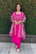 Vedant Vastram Kurta Pant Set With Dupatta Having Beautiful Handwork - Pink