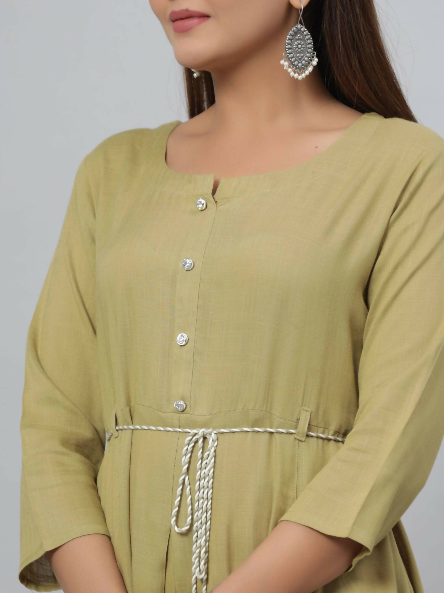 Juniper Women's Green Rayon Slub Solid Dress