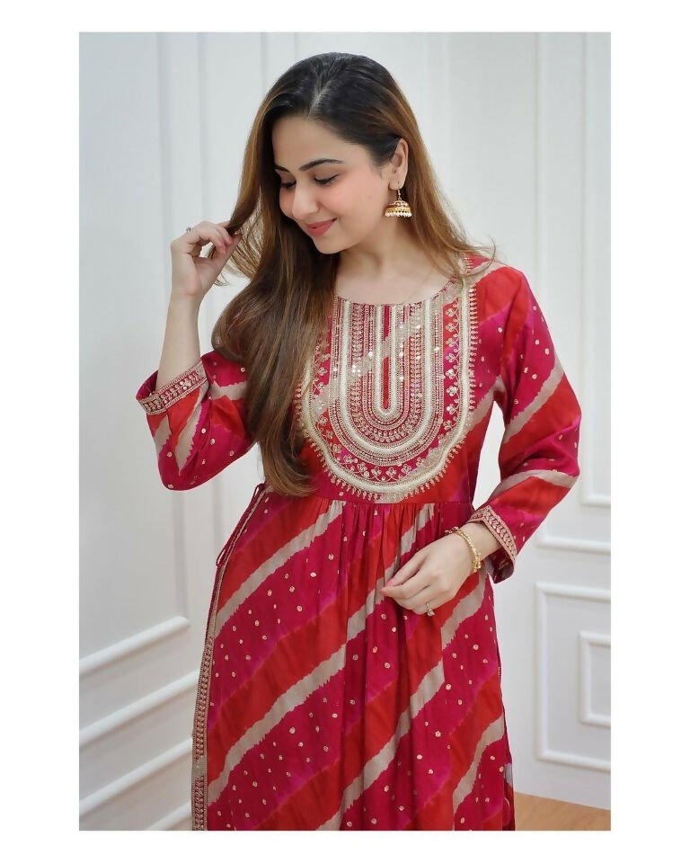 Alvano Women's Sequence Naira Cut Kurti with Pant set Printed Rayon