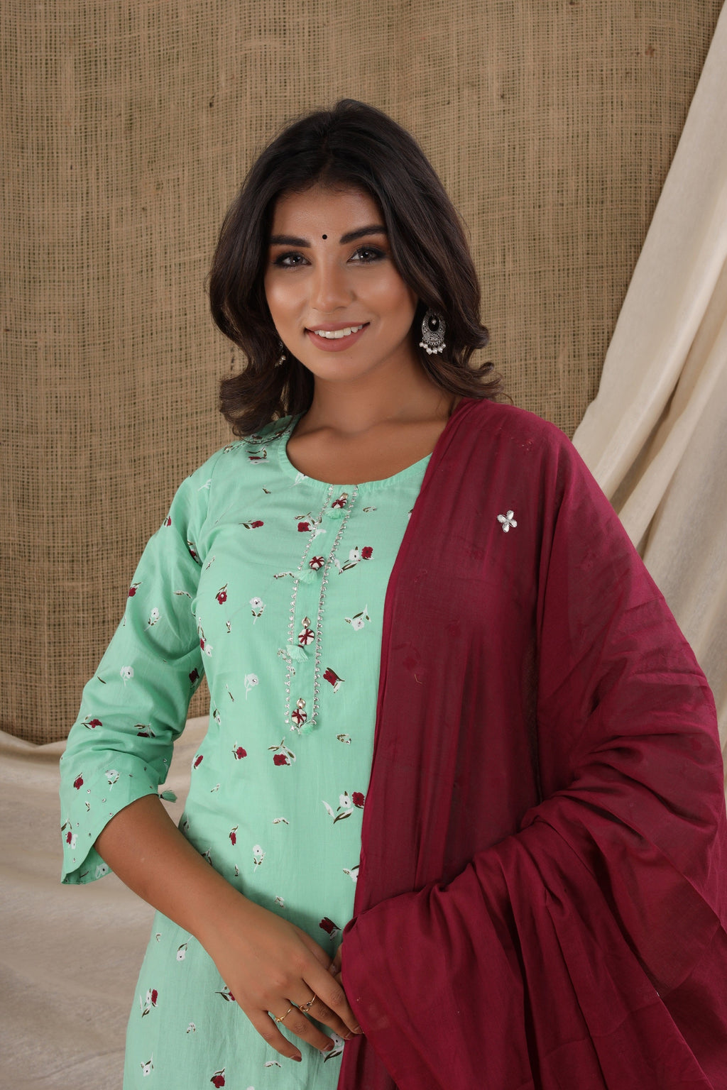Kaajh Women's Green Floral Print Suit Set