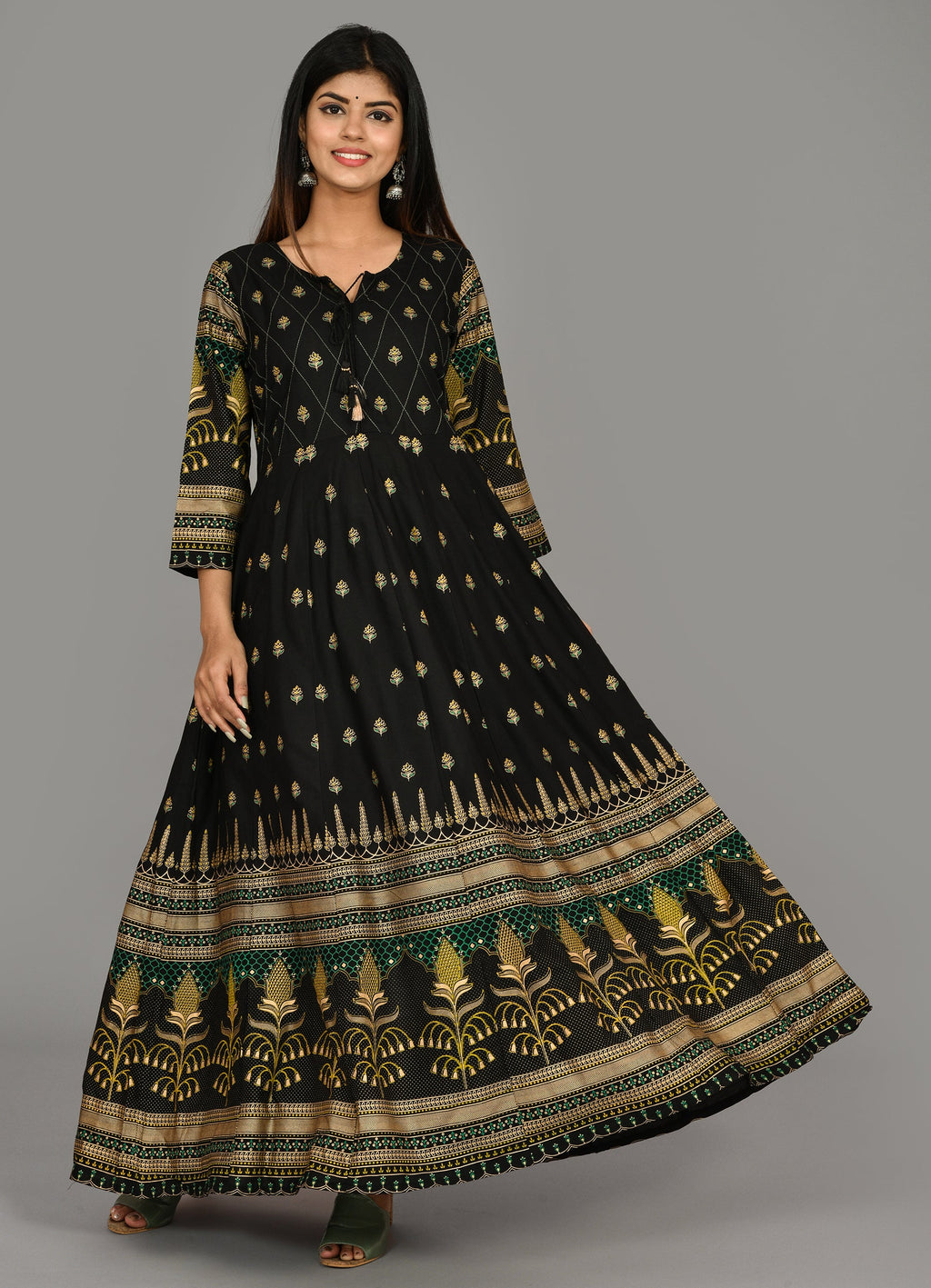 Kaajh Women's Black Green Gold Printed Ethnic Kurta
