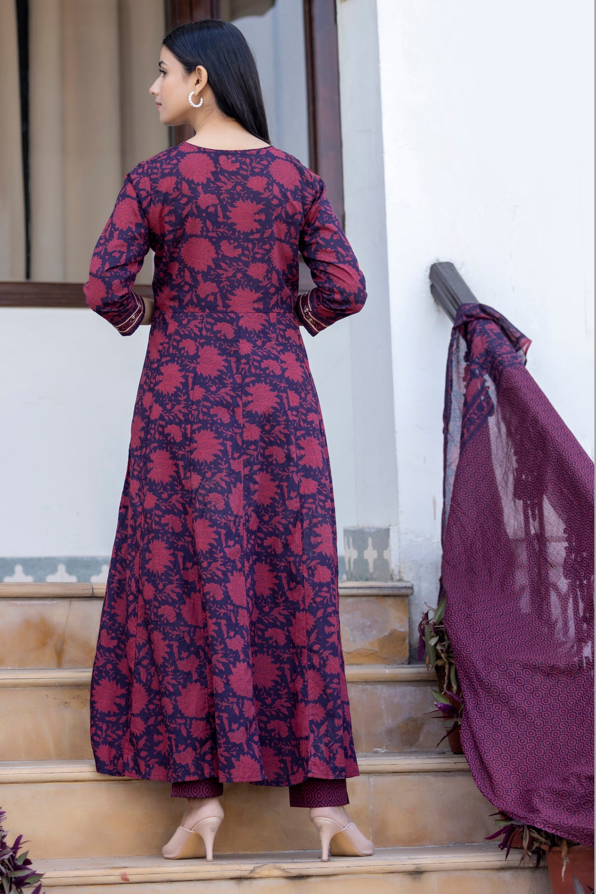Kaajh Women's Maroon Floral Print Suit Set