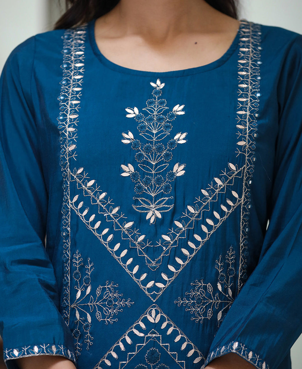 Kaajh Women's Navy Blue Embroidered Silk Kurta Sharara Set With Kota Doria Dupatta