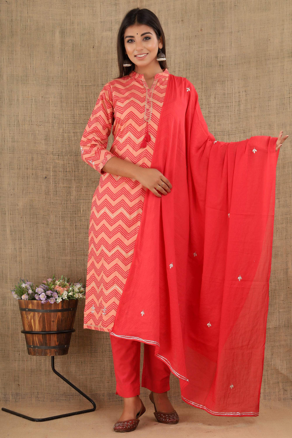 Kaajh Women's Pink Zigzag Print Suit Set