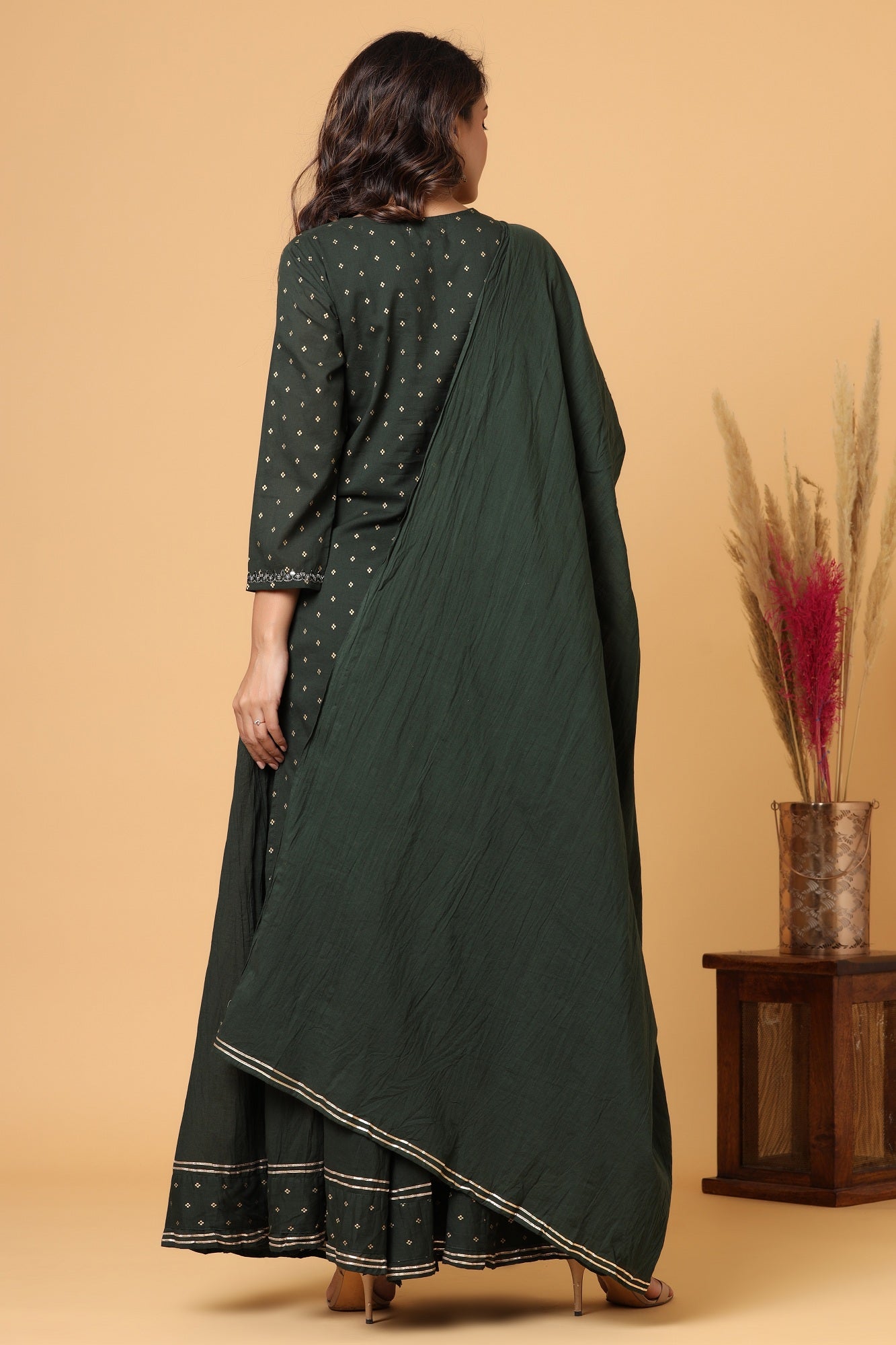 Kaajh Women's Green Gold Print Suit Set