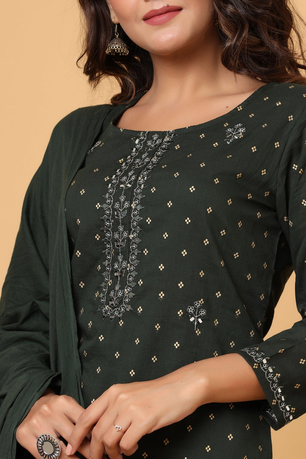 Kaajh Women's Green Gold Print Suit Set