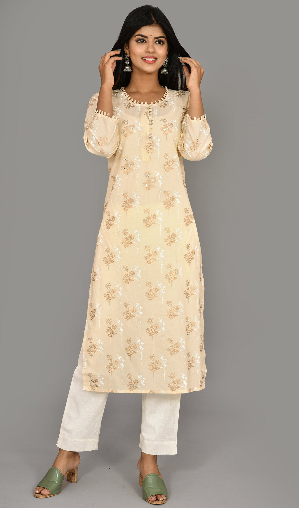 Kaajh Women's Off White Cotton Kurta Pant Set