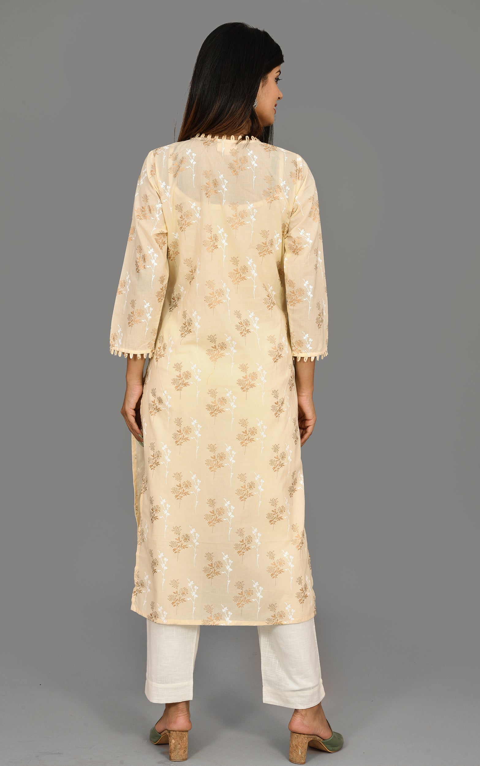 Kaajh Women's Off White Cotton Kurta Pant Set