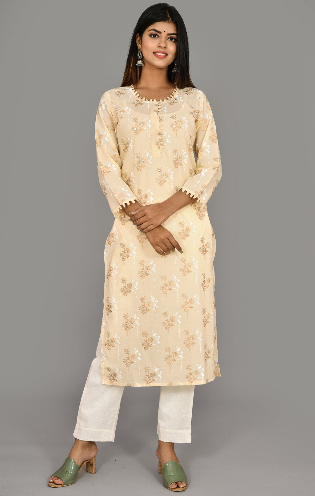 Kaajh Women's Off White Cotton Kurta Pant Set