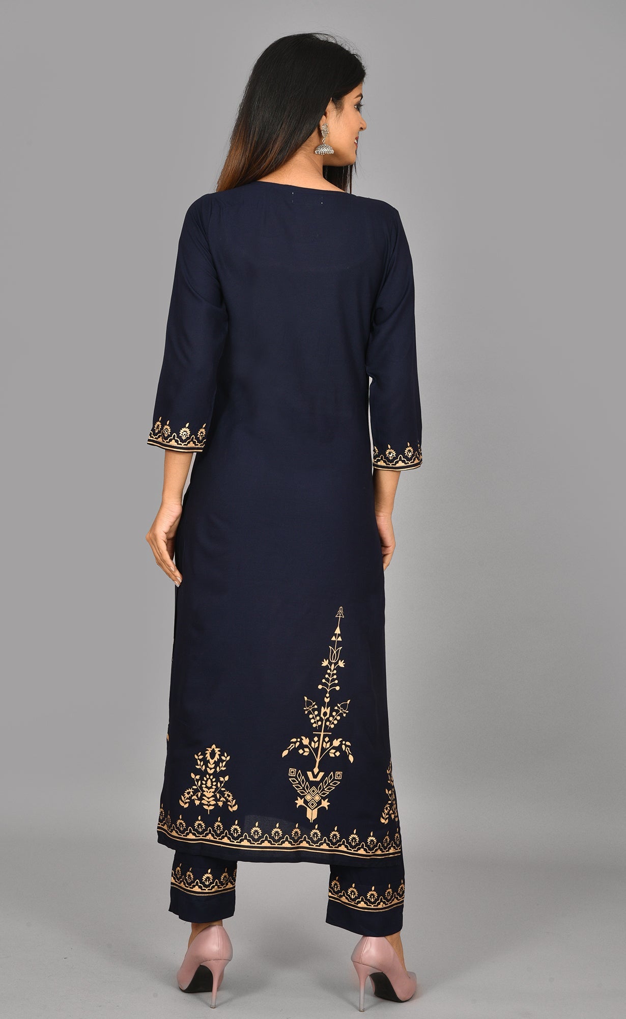 Kaajh Blue Gold Printed Kurta Pant Set For Women