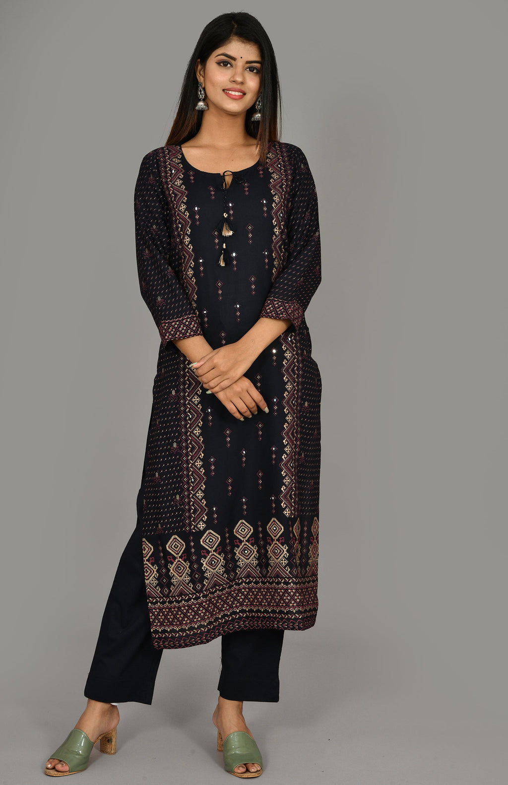 Kaajh Women's Blue Gold Printed Kurta Pant Set