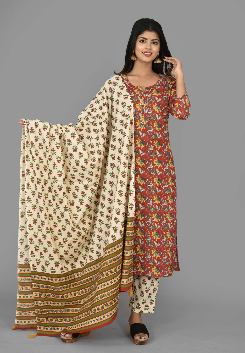 Kaajh Women's Red Floral Print Cotton Suit Set