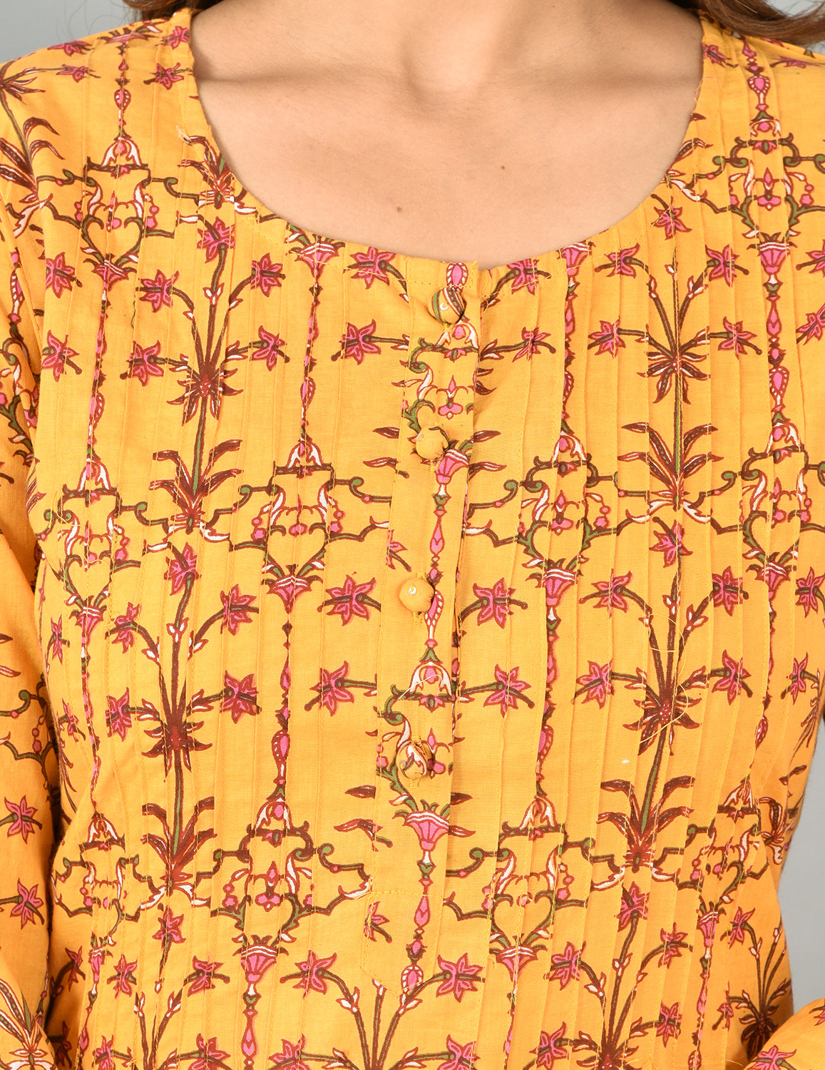 Kaajh Yellow Floral Print Suit Set For Women