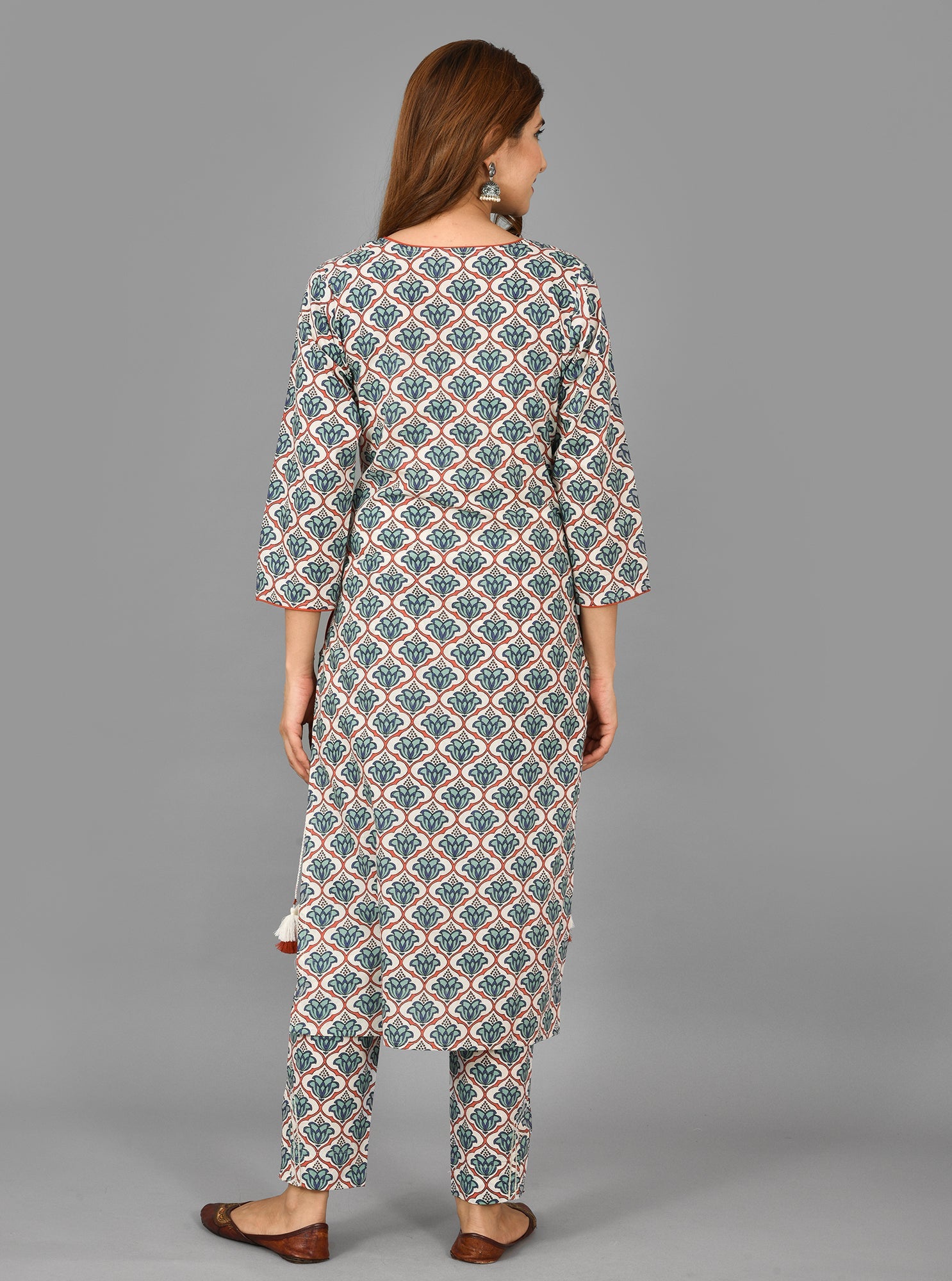 Kaajh Women's Green Floral Printet Cotton Suit Set