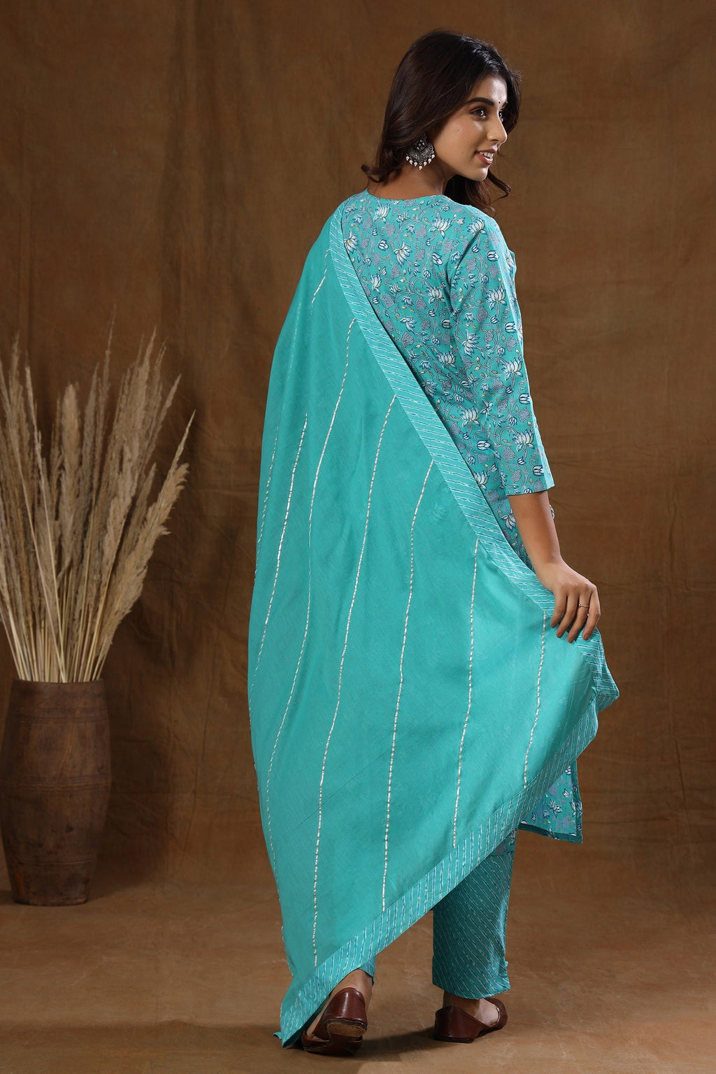 Kaajh Green Floral Print Suit Set For Women