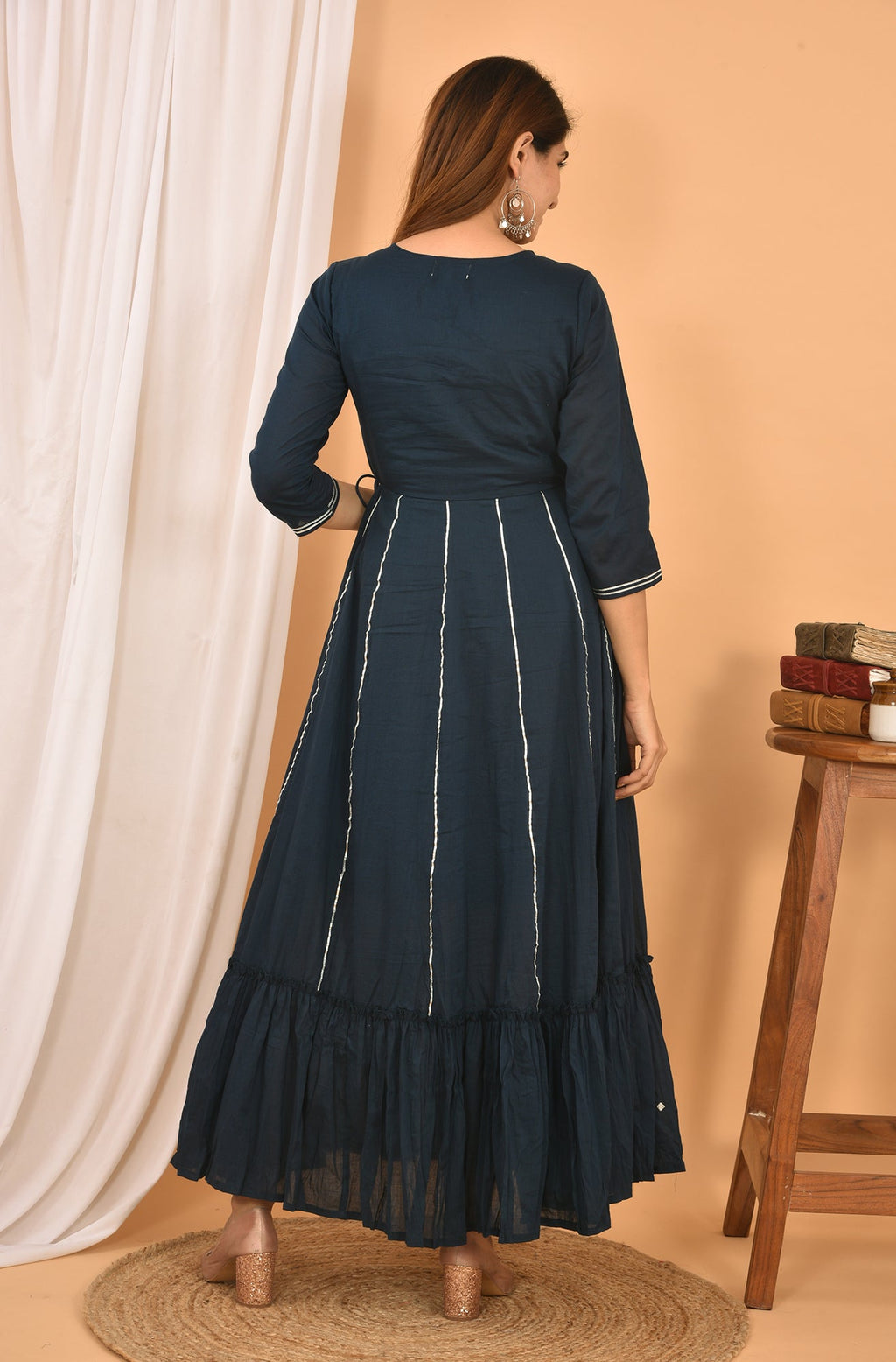 Kaajh Women's Blue Mirror Embroidery Anarkali Kurta