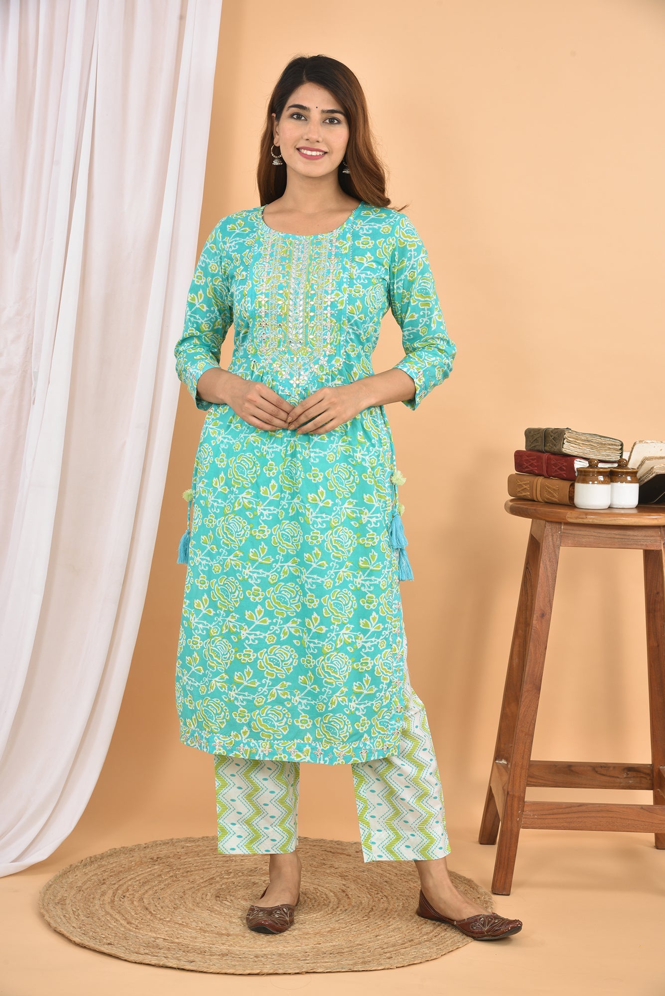Kaajh Women's Sea Green Floral Printed Kurta Pant Set
