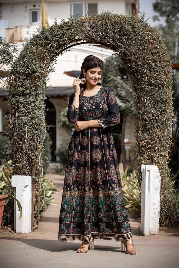 Kaajh Women's Black Gold Printed Ethnic Gown