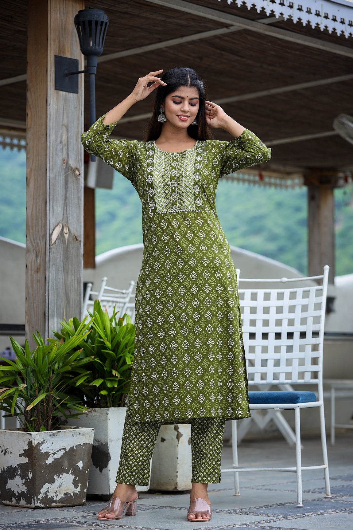 Kaajh Women's Green Printed Kurta Pant Set