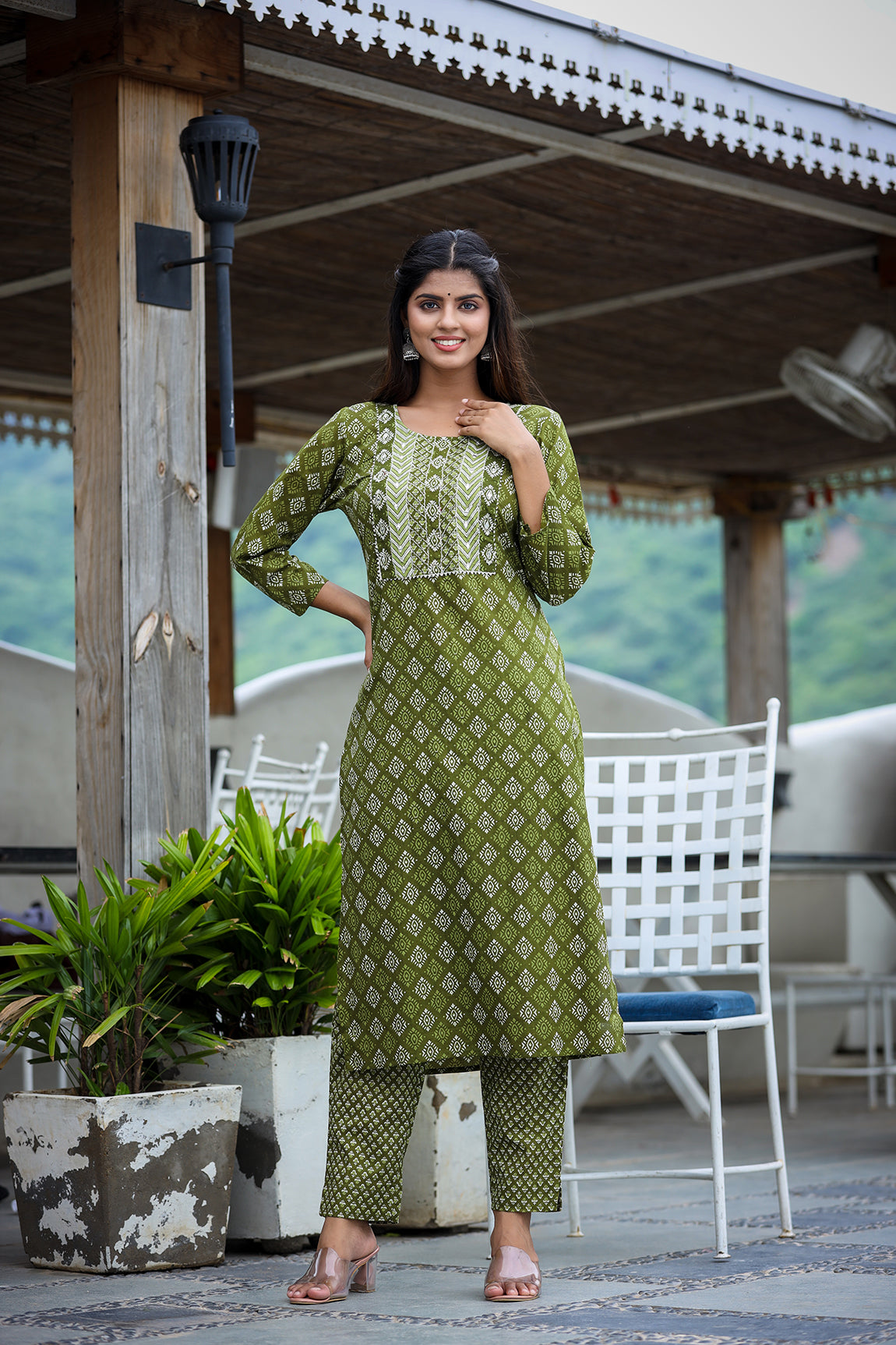 Kaajh Women's Green Printed Kurta Pant Set