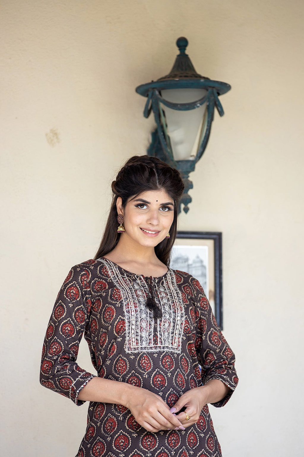 Kaajh Women's Brown Ajrak Print Cotton Kurta Pant Set