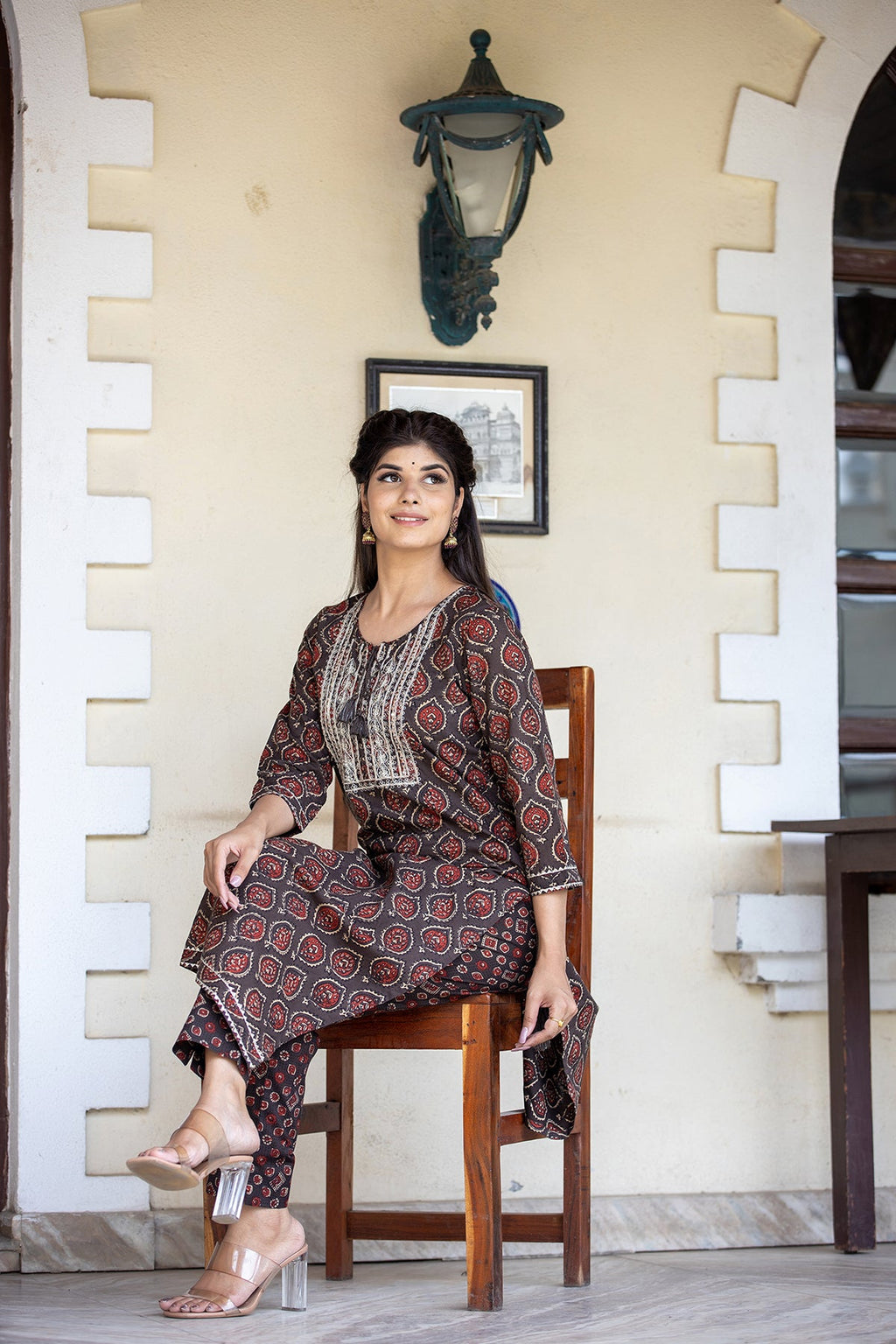 Kaajh Women's Brown Ajrak Print Cotton Kurta Pant Set