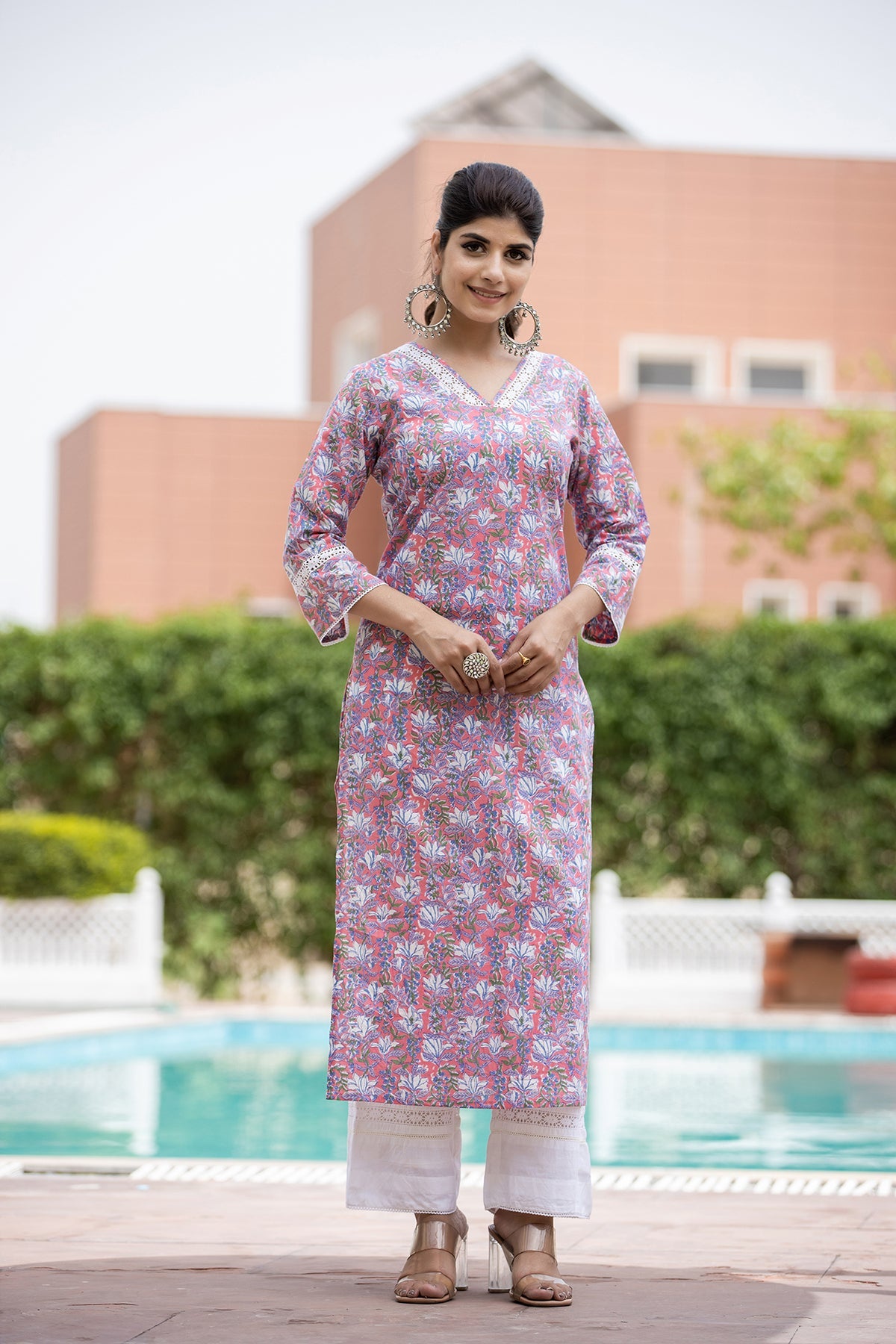 Kaajh Women's Pink Floral Printed Cotton Kurta