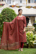 Kaajh Women's Maroon Printed Cotton Kurta Pant Dupatta Set
