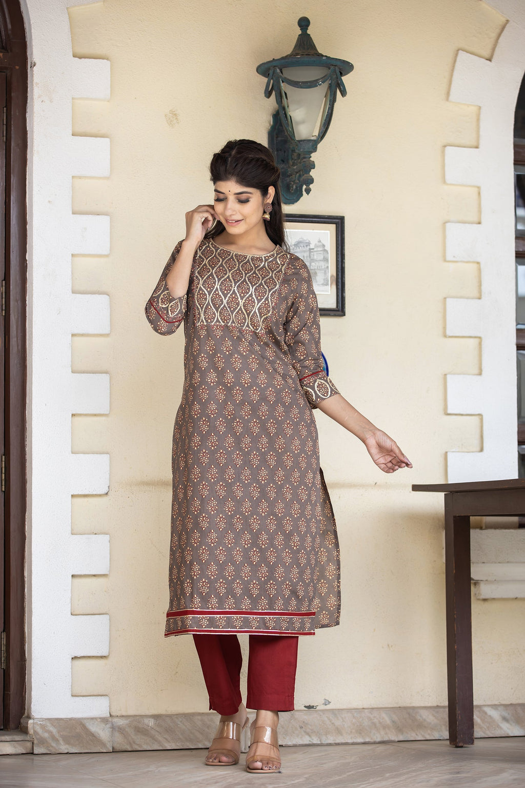 Kaajh Women's Brown Bagru Print Kurta Pant Set