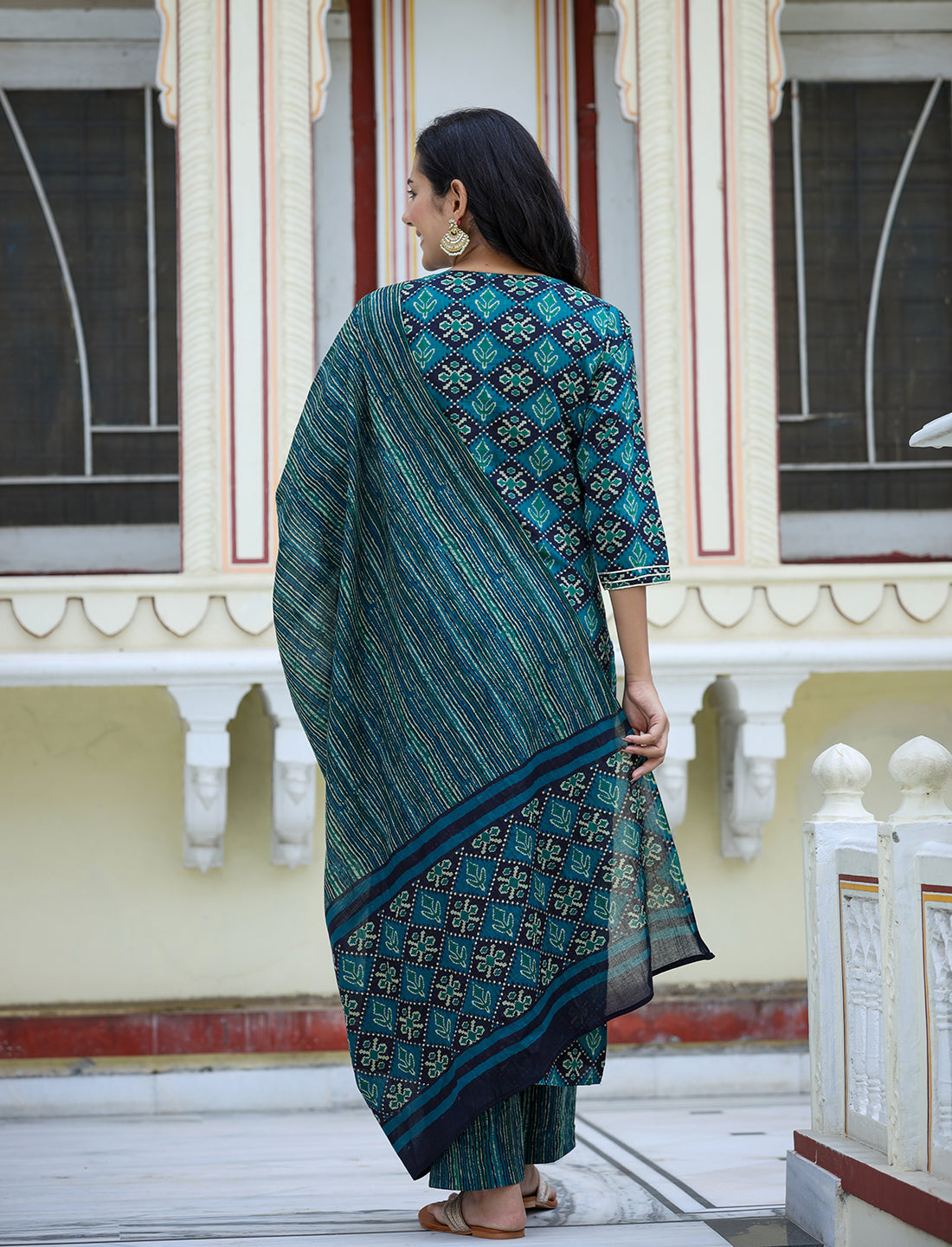 Kaajh Women's Green Ethnic Print Cotton Kurta Set With Pant And Dupatta