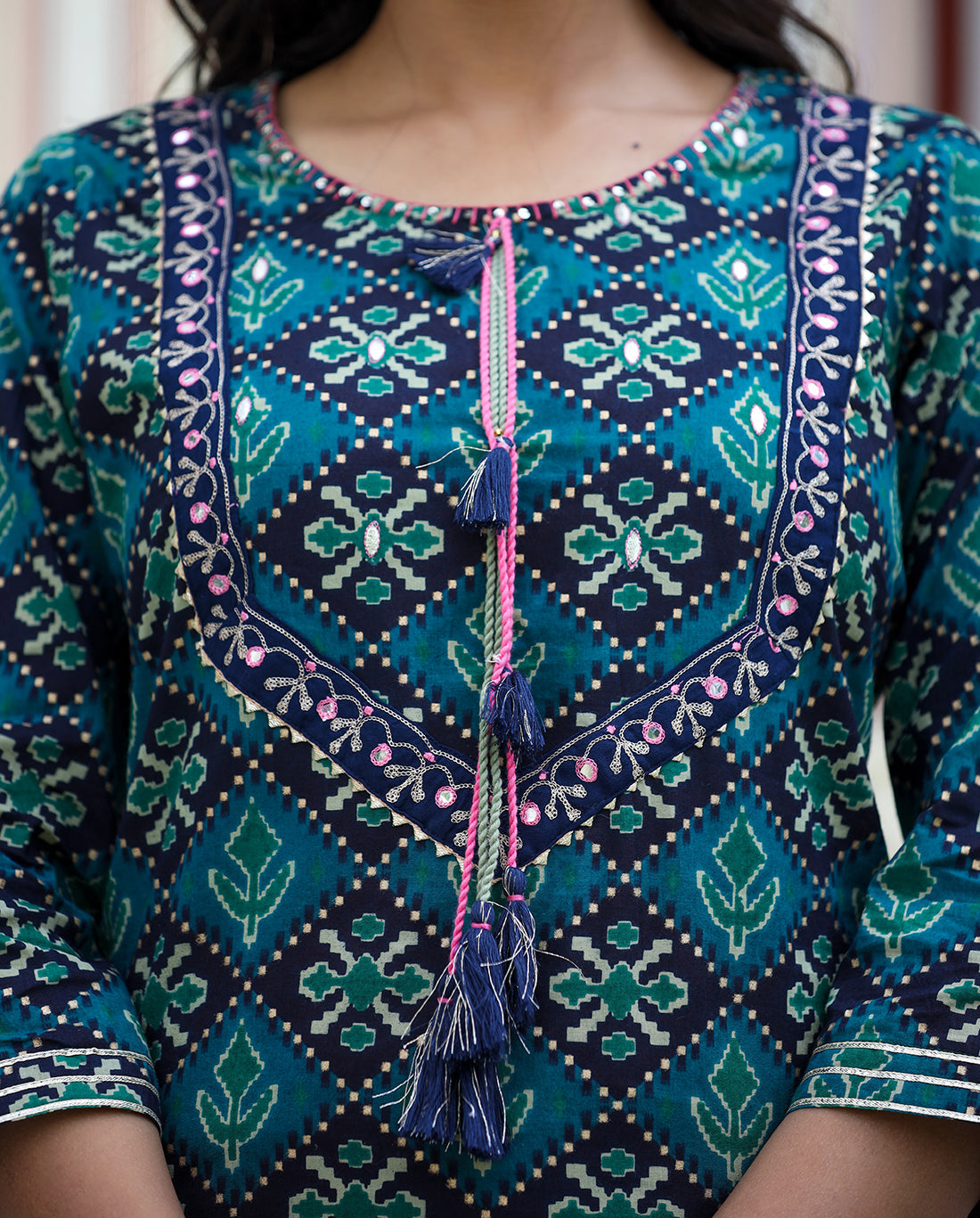 Kaajh Women's Green Ethnic Print Cotton Kurta Set With Pant And Dupatta