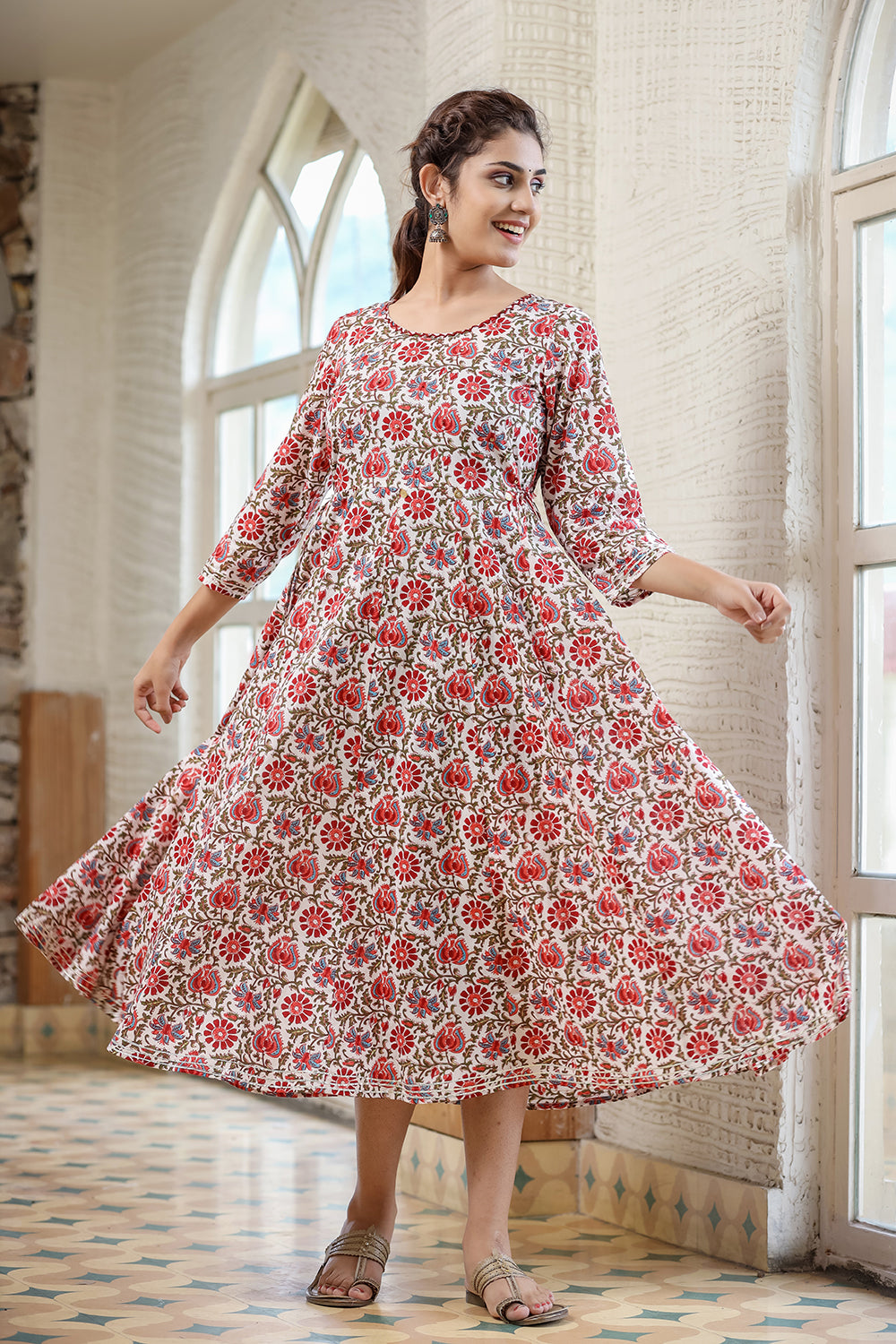 Kaajh Women's White Green Floral Printed Cotton Ethnic Dress