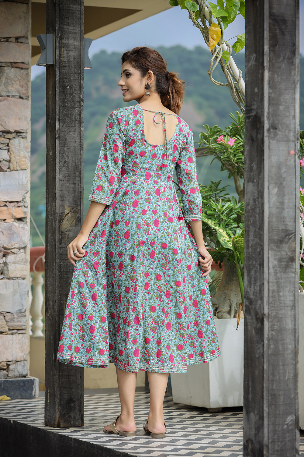 Kaajh Women's Green Pink Floral Printed Cotton Ethnic Dress