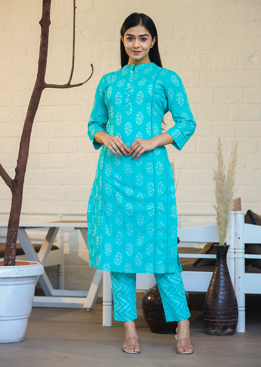 Kaajh Woman's Turqouise Green Block Print Cotton Kurta Pant Set With Dupatta