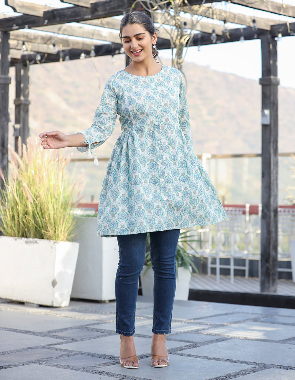 Kaajh Off White Green Printed Shirt Style Cotton Tunic