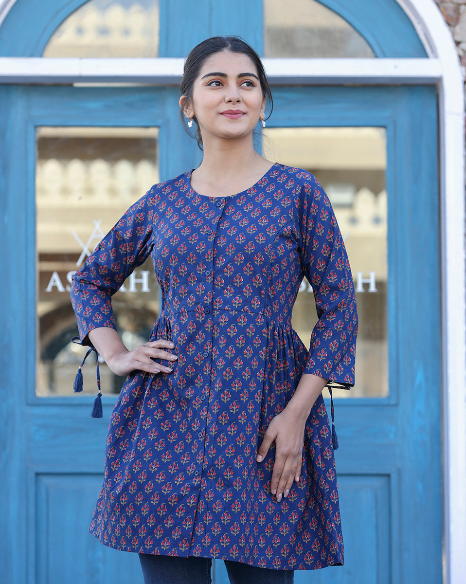 Kaajh Blue Printed Shirt Style Cotton Tunic