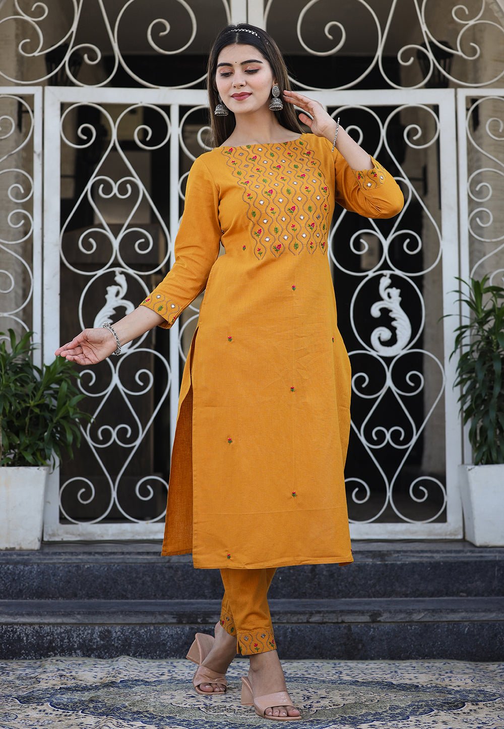 Kaajh Women's Yellow Embroidered Cotton Kurta Pant Set