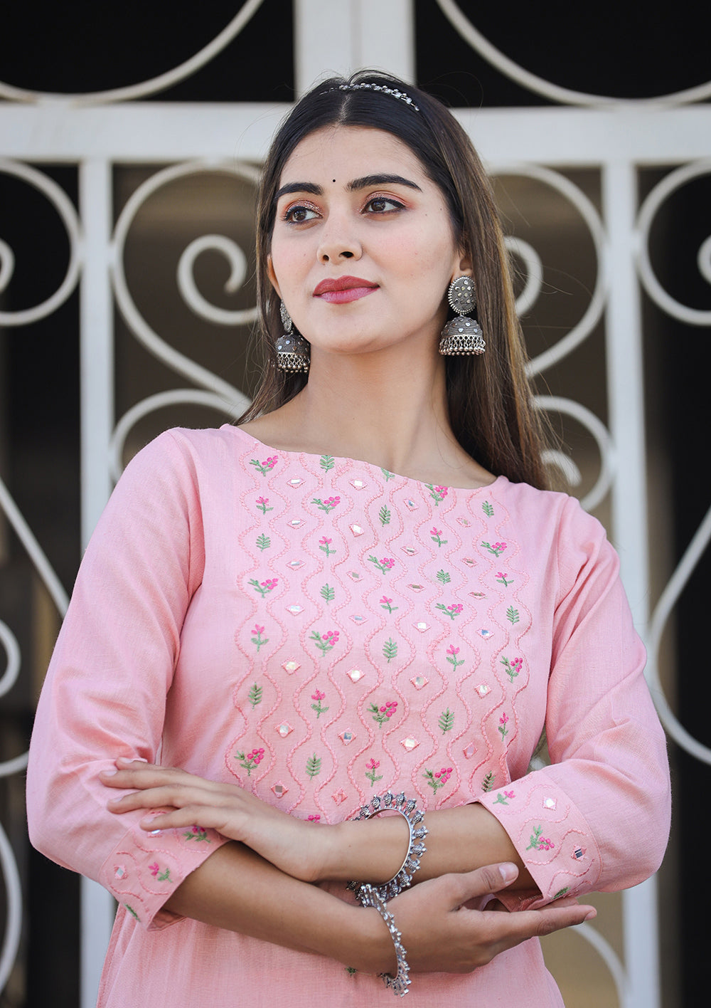 Kaajh Women's Peach Embroidered Cotton Kurta Pant Set