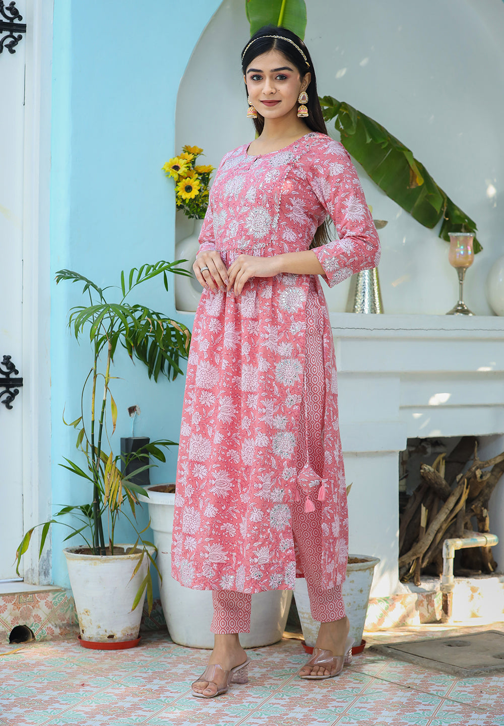 Kaajh Woman's Pink Floral Print Cotton Kurta Pant With Dupatta Set