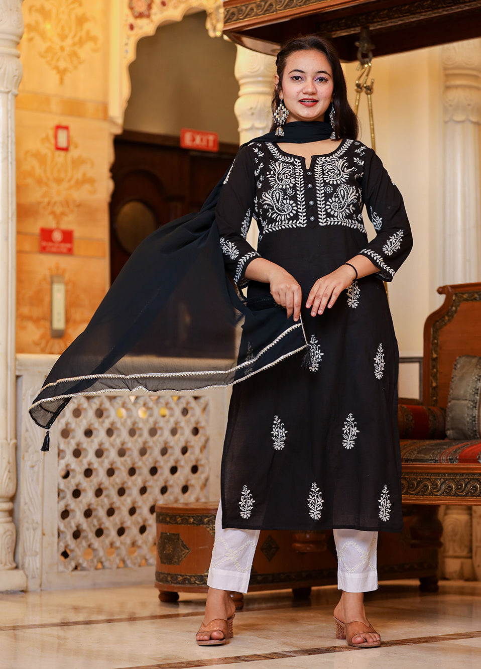Kaajh Women's Black Lucknow Chikankari Kurta Pant Set With Dupatta