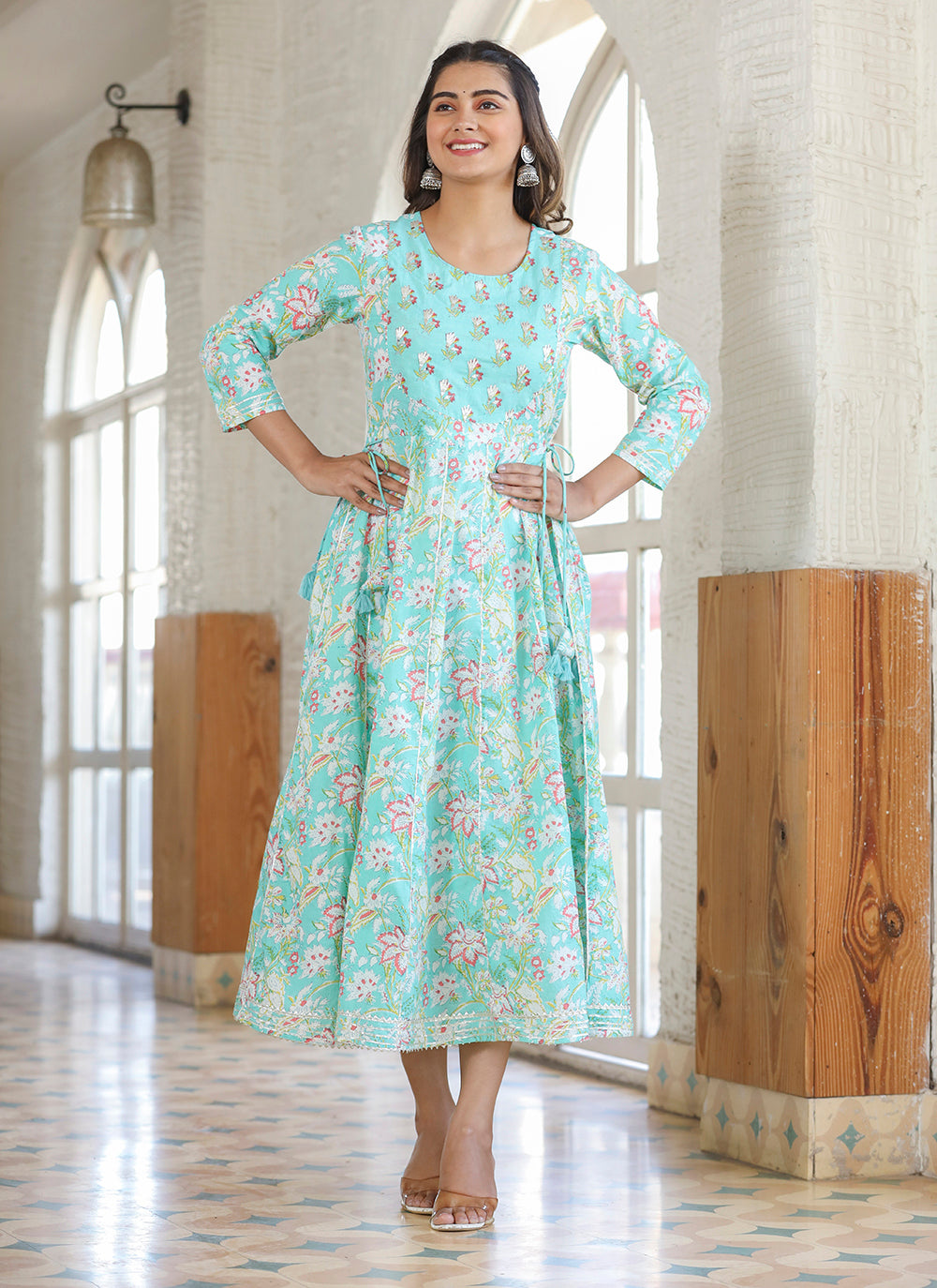 Kaajh Green Embroidered Cotton A-Line Kurta